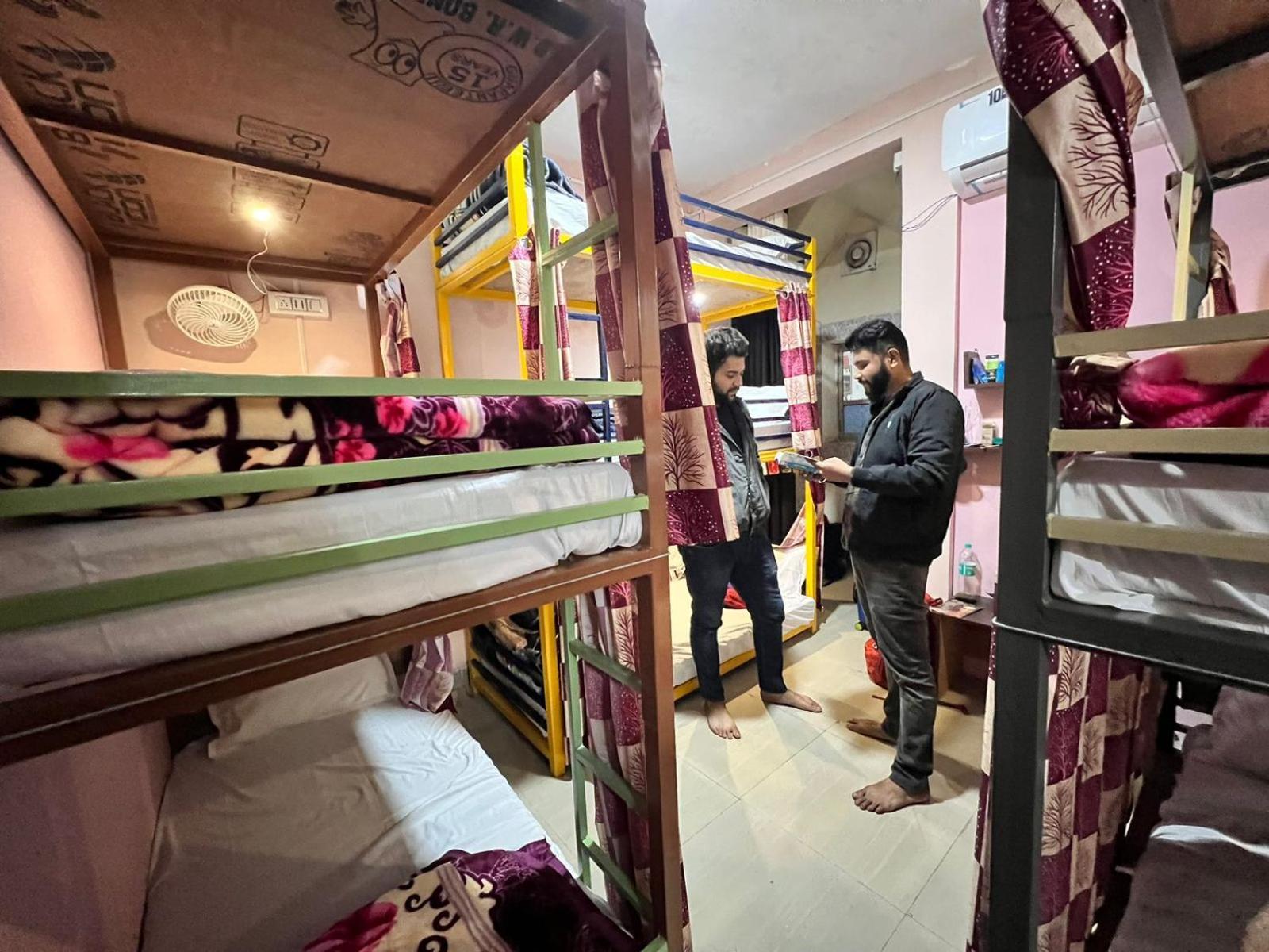 A Pousada Baba'S Rishīkesh Exterior foto