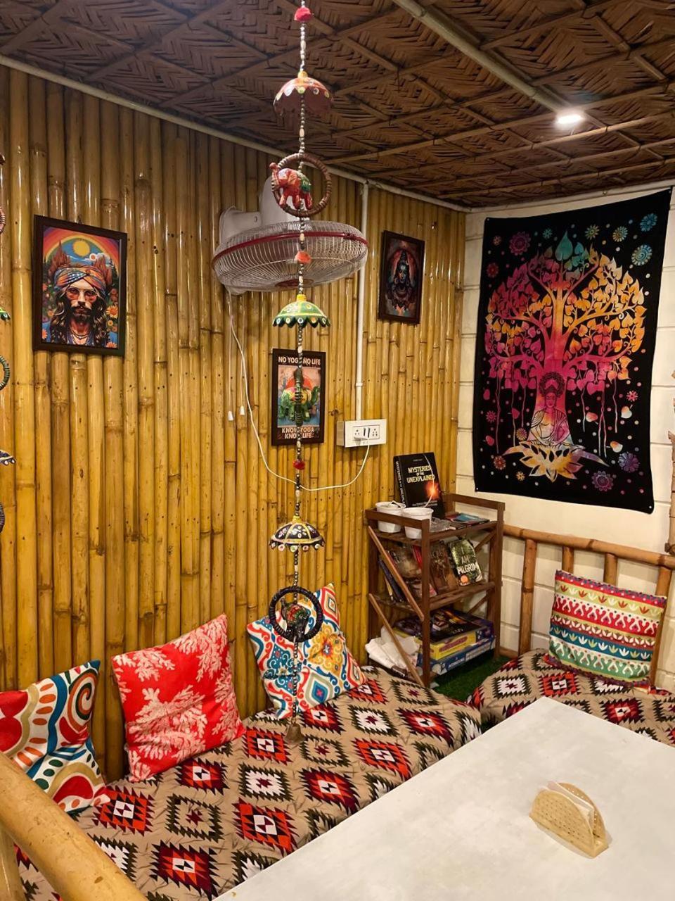 A Pousada Baba'S Rishīkesh Exterior foto